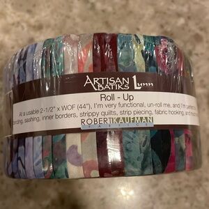 Fabric roll for quilting. Robert Kaufman Artisan Batiks, Roll-up,